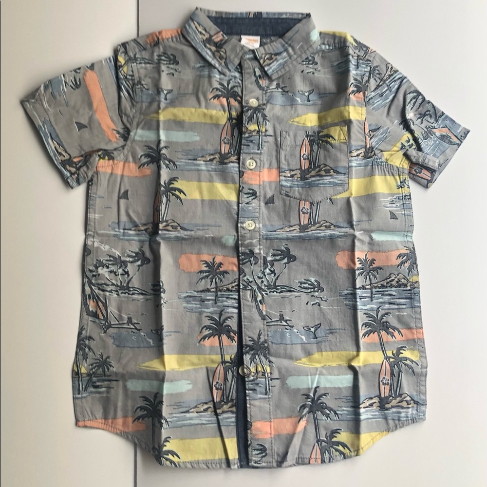 NO TAG BUT UNWORN 100% Boys Island short sleeve shirt